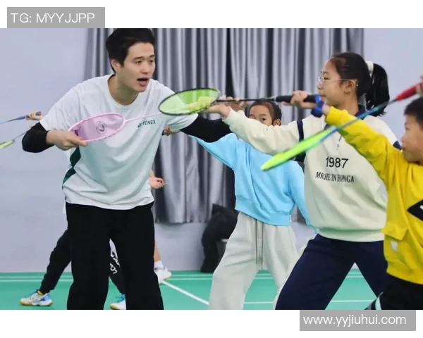 科学羽毛球团队协作训练方法探究与实践提升运动表现的有效策略