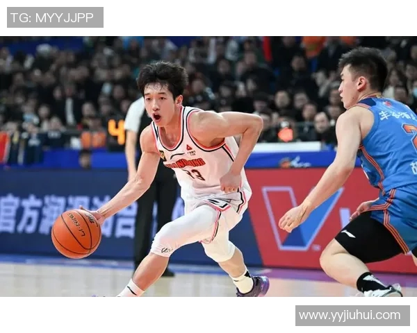 足球联赛是CBA吗：CBA是否可以与足球联赛相提并论